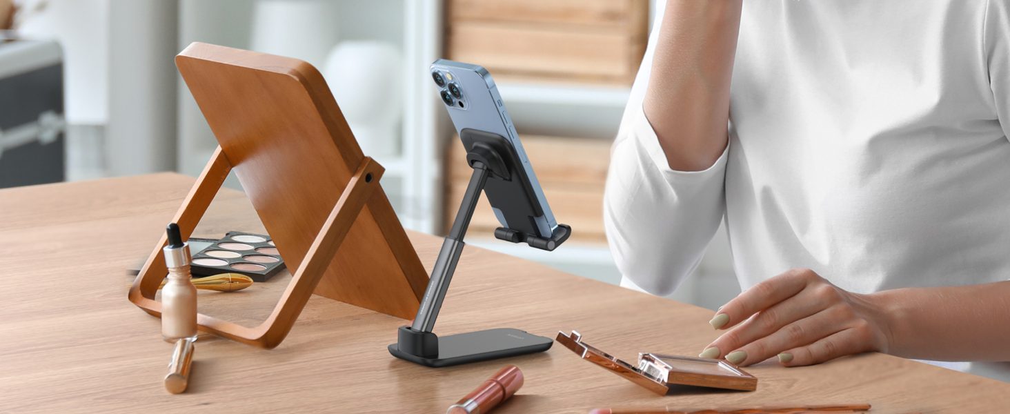 UGREEN Desk Adjustable Multi-Angle Cell Phone Stand